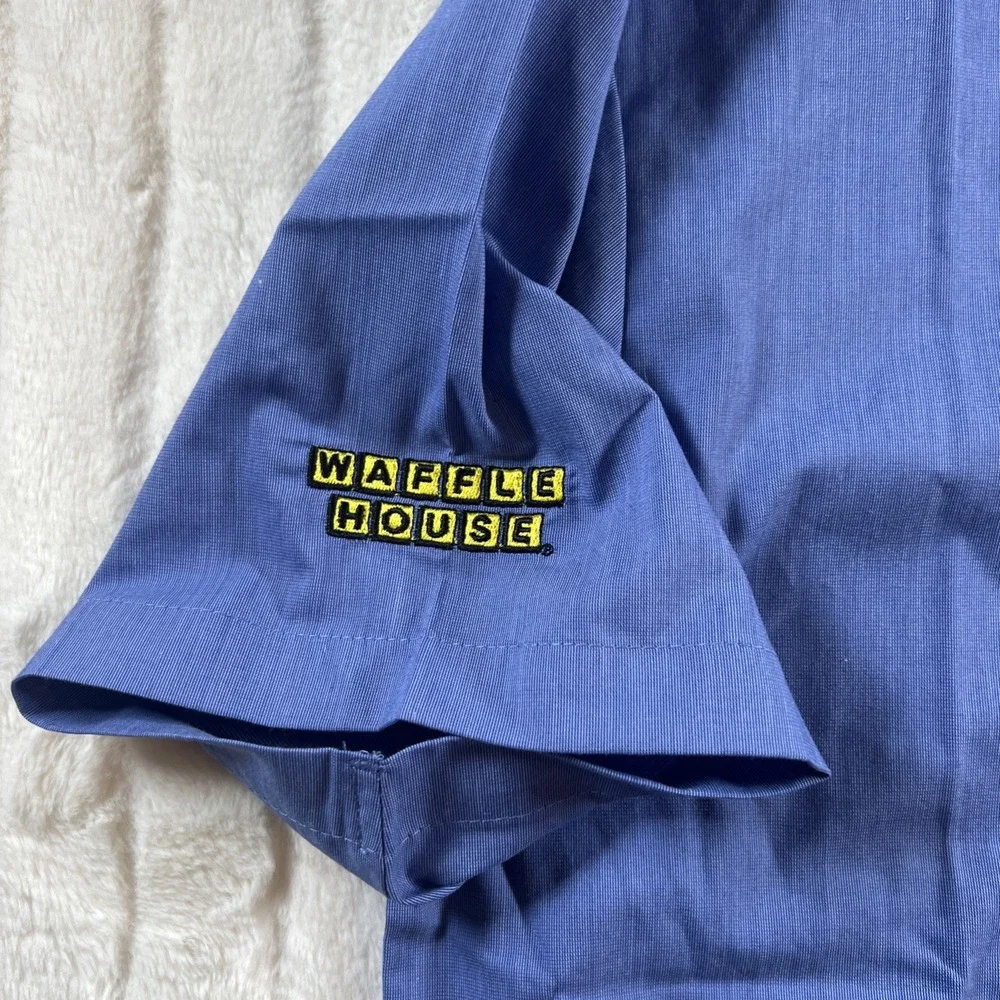 Men's Waffle House Blue‎ Employee Uniform Short Sleeve Shirt- Size Medium